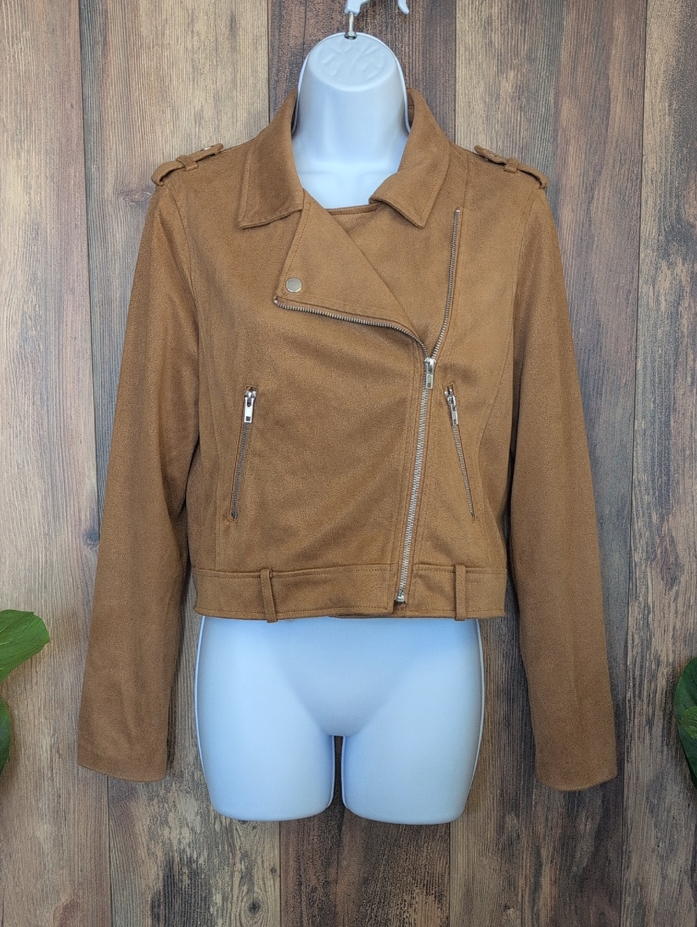 Forever 21 Tan Suede-like Crop Moto Jacket M           C190